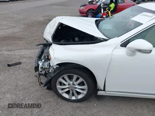 2011 Lexus ES 330 z VIN JTHBK1EG1B2440216, wystawiony jako IAAI lot #42685415 z przebiegiem 133 902 mil mil oraz . Historia ofert i sprzedaży dostępna na DreamBid. Obrazek 19.