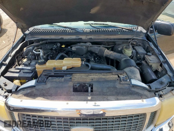 2000 Ford Excursion Limited z VIN 1FMNU42L0YED60100, wystawiony jako Copart lot #58760345 z przebiegiem 239 477 mil mil oraz Szkoda całkowita • Salvage title. Historia ofert i sprzedaży dostępna na DreamBid. Obrazek 12.