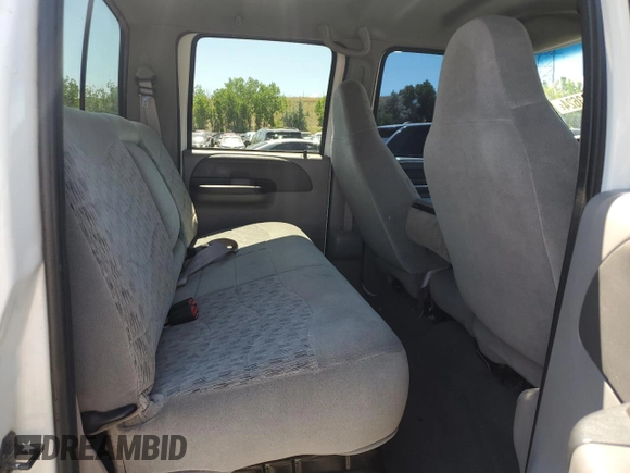 2000 Ford F-350 XL with VIN 3FTSW31F9YMA56877, listed as a Copart auction lot 62733624 with 120,595 mi miles and Salvage Title. Bid and sale history available at DreamBid. Image 10.