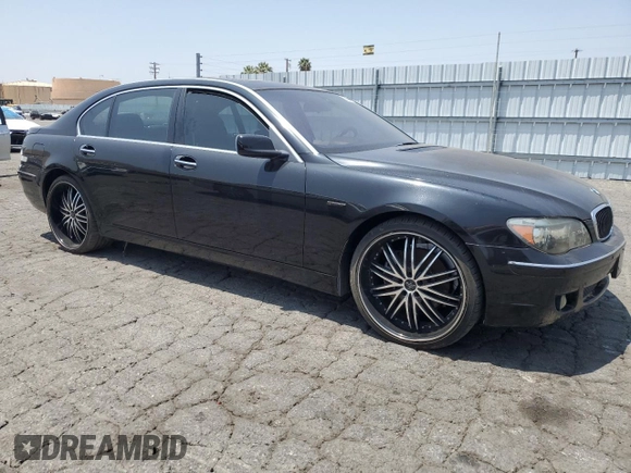 2006 BMW 7 Series 750Li z VIN WBAHN83566DT34946, wystawiony jako Copart lot #58807725 z przebiegiem 108 888 mil mil oraz Czysty tytuł • Clean title. Historia ofert i sprzedaży dostępna na DreamBid. Obrazek 4.