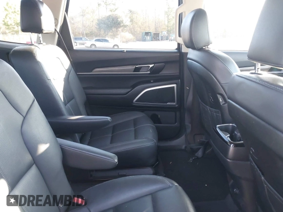 2020 Kia Telluride EX z VIN 5XYP34HC8LG092131, wystawiony jako IAAI lot #41360762 z przebiegiem 69 496 mil mil oraz . Historia ofert i sprzedaży dostępna na DreamBid. Obrazek 8.