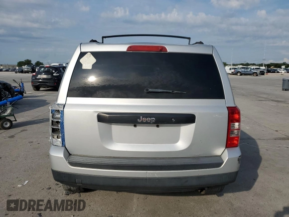 2014 Jeep Patriot Sport with VIN 1C4NJPBA5ED547489, listed as a Copart auction lot 63580795 with 271,303 mi miles and Salvage title. Bid and sale history available at DreamBid. Image 6.