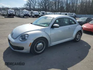 2012 Volkswagen Beetle 2.5L PZEV with VIN 3VWJP7AT0CM646977, listed as a Copart auction lot 46627625 with 114,713 mi miles and Clean Title. Bid and sale history available at carsss.com. Image 1.