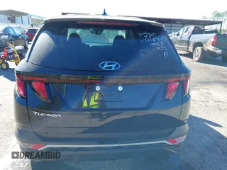 2022 Hyundai Tucson SE with VIN 5NMJA3AE2NH079952, listed as a IAAI auction lot 40908823 with 8,203 mi miles and . Bid and sale history available at carsss.com. Image 16.