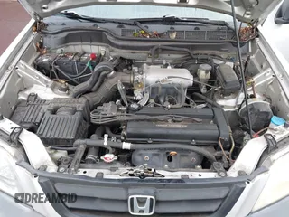 1998 Honda CR-V LX with VIN JHLRD2844WC016145, listed as a IAAI auction lot 41820540 with 178,900 mi miles. Bid and sale history available at carsss.com. Image 10.
