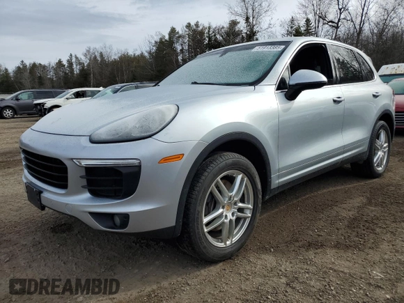 2016 Porsche Cayenne with VIN WP1AA2A29GKA38322, listed as a Copart auction lot 51913385 with 226,197 mi miles and Salvage Title. Bid and sale history available at carsss.com. Image 1.