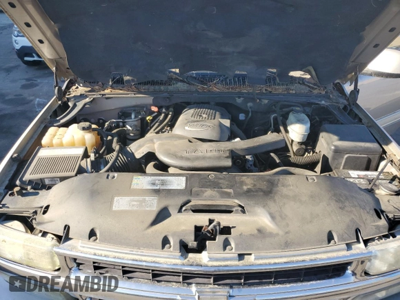 2004 Chevrolet Suburban LT with VIN 3GNEC16ZX4G198345, listed as a Copart auction lot 55754274 with 255,932 mi miles and Clean Title. Bid and sale history available at carsss.com. Image 12.
