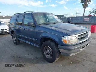 1998 Ford Explorer XL z VIN 1FMZU32E8WZC23442, wystawiony jako IAAI lot #41472672 z przebiegiem 199 536 mil mil oraz . Historia ofert i sprzedaży dostępna na DreamBid. Obrazek 1.