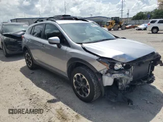 2023 Subaru Crosstrek Premium with VIN JF2GTAPC8P8277908, listed as a Copart auction lot 60709815 with 38,987 mi miles and Salvage title. Bid and sale history available at DreamBid. Image 4.