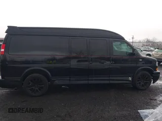 2019 GMC Savana Cargo z VIN 1GTW7BFG8K1335817, wystawiony jako IAAI lot #41035273 z przebiegiem 72 656 mil mil oraz . Historia ofert i sprzedaży dostępna na DreamBid. Obrazek 14.