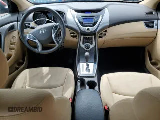 2012 Hyundai Elantra GLS z VIN KMHDH4AE2CU264809, wystawiony jako Copart lot #58392915 z przebiegiem 181 085 mil mil oraz Czysty tytuł • Clean title. Historia ofert i sprzedaży dostępna na DreamBid. Obrazek 8.