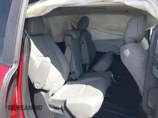 2025 Toyota Sienna XLE with VIN 5TDYRKEC7SS236507, listed as a IAAI auction lot 41635251 with 2,422 mi miles and . Bid and sale history available at DreamBid. Image 8.