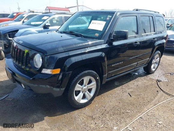 2014 Jeep Patriot Latitude with VIN 1C4NJRFB3ED615996, listed as a IAAI auction lot 41871099 with 120,000 mi miles. Bid and sale history available at carsss.com. Image 2.