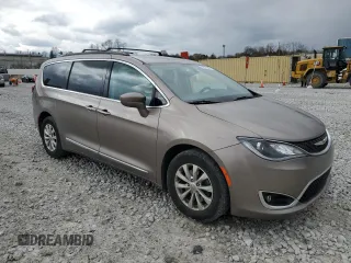 2017 Chrysler Pacifica Touring L with VIN 2C4RC1BG2HR752220, listed as a Copart auction lot 52974835 with 152,239 mi miles and Salvage Title. Bid and sale history available at DreamBid. Image 4.
