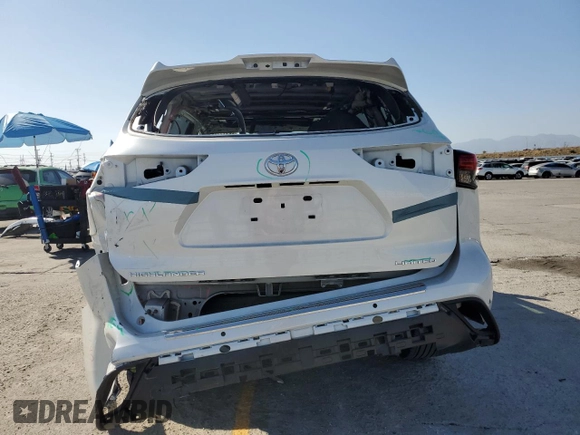 2023 Toyota Highlander L z VIN 5TDKDRAH4PS024217, wystawiony jako Copart lot #56317795 z przebiegiem 12 036 mil mil oraz Szkoda całkowita • Salvage title. Historia ofert i sprzedaży dostępna na DreamBid. Obrazek 6.