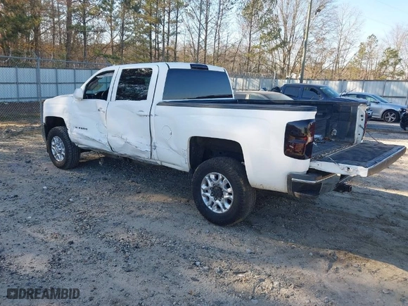 2015 Chevrolet Silverado 2500HD Built After Aug 14 LT with VIN 1GC1CVEG5FF101541, listed as a IAAI auction lot 41187622 with 295,925 mi miles. Bid and sale history available at carsss.com. Image 3.