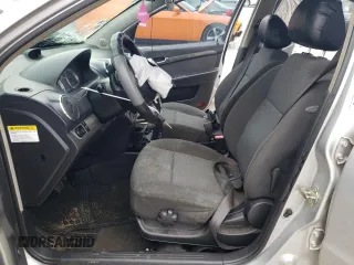 2008 Chevrolet Aveo LT z VIN KL1TG56608B121913, wystawiony jako Copart lot #59699274 z przebiegiem 190 670 mil mil oraz Czysty tytuł • Clean title. Historia ofert i sprzedaży dostępna na DreamBid. Obrazek 7.