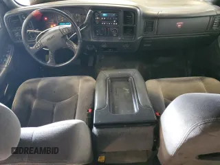 2006 GMC Sierra 1500 SLE1 z VIN 2GTEK13Z161329061, wystawiony jako Copart lot #60918725 z przebiegiem 184 084 mil mil oraz Czysty tytuł • Clean title. Historia ofert i sprzedaży dostępna na DreamBid. Obrazek 8.