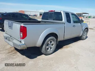 2012 Nissan Frontier S z VIN 1N6BD0CT1CC433667, wystawiony jako IAAI lot #41871242 z przebiegiem 122 158 mil mil oraz . Historia ofert i sprzedaży dostępna na DreamBid. Obrazek 4.
