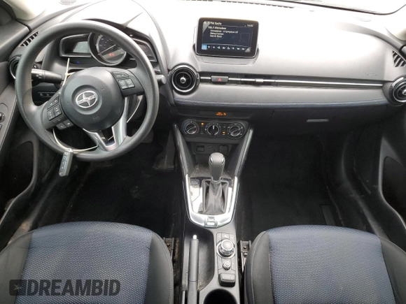2016 Scion iA z VIN 3MYDLBZV3GY120380, wystawiony jako Copart lot #56506595 z przebiegiem 113 957 mil mil oraz Szkoda całkowita • Salvage title. Historia ofert i sprzedaży dostępna na DreamBid. Obrazek 8.