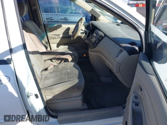 2005 Mazda MPV LX with VIN JM3LW28A950547853, listed as a IAAI auction lot 41755669 with 217,379 mi miles. Bid and sale history available at carsss.com. Image 5.