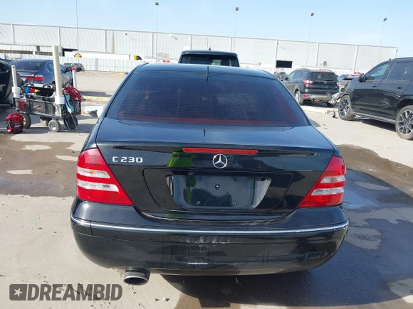 2006 Mercedes-Benz C Sport with VIN WDBRF52H46E021580, listed as a IAAI auction lot 41843935 with 78,991 mi miles. Bid and sale history available at carsss.com. Image 16.