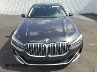 2022 BMW 7 Series 740i with VIN WBA7T2C08NCH20648, listed as a Copart auction lot 63519843 with 44,758 mi miles. Bid and sale history available at carsss.com. Image 5.