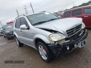 2000 Mercedes-Benz M AMG z VIN 4JGAB74EXYA213133, wystawiony jako IAAI lot #42245541 z przebiegiem 204 241 mil mil oraz . Historia ofert i sprzedaży dostępna na DreamBid. Obrazek 1.
