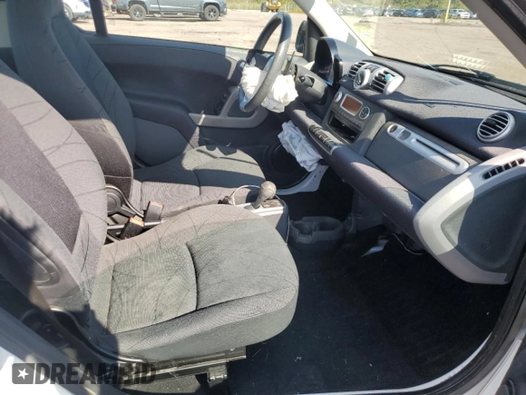 2011 Smart fortwo Pure with VIN WMEEJ3BA9BK474094, listed as a Copart auction lot 74012374 with 47,560 mi miles and Clean title. Bid and sale history available at DreamBid. Image 8.