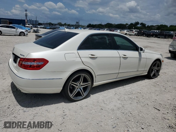 2013 Mercedes-Benz E 350 Luxury with VIN WDDHF2EB5DA704191, listed as a Copart auction lot 58959775 with 105,645 mi miles and Clean title. Bid and sale history available at DreamBid. Image 3.