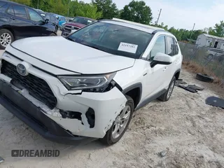 2020 Toyota RAV4 Hybrid XLE z VIN 2T3RWRFV7LW072553, wystawiony jako IAAI lot #42197281 z przebiegiem 166 115 mil mil oraz . Historia ofert i sprzedaży dostępna na DreamBid. Obrazek 17.