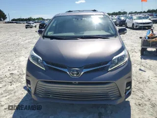 2020 Toyota Sienna XLE z VIN 5TDDZ3DC3LS236382, wystawiony jako Copart lot #57954705 z przebiegiem 69 761 mil mil oraz Szkoda całkowita • Salvage title. Historia ofert i sprzedaży dostępna na DreamBid. Obrazek 5.