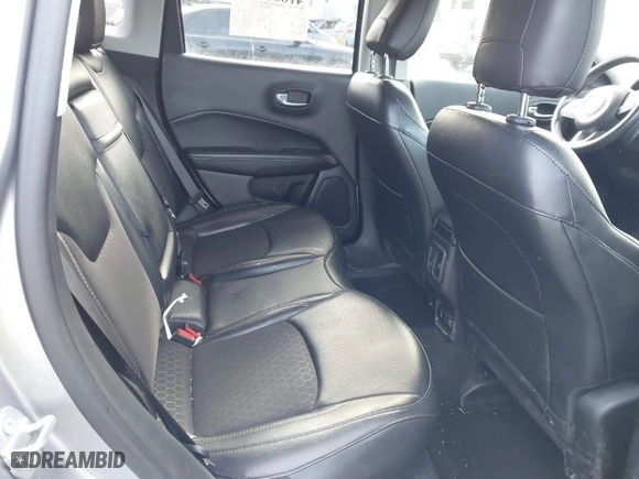 2019 Jeep Compass Latitude with VIN 3C4NJDBB8KT596800, listed as a IAAI auction lot 41600790 with 78,708 mi miles. Bid and sale history available at carsss.com. Image 8.