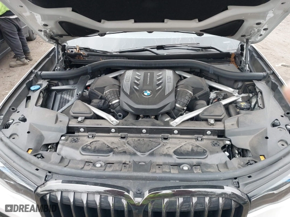 2022 BMW X7 M50i with VIN 5UXCX6C00N9K19775, listed as a IAAI auction lot 41256543 with 31,942 mi miles. Bid and sale history available at carsss.com. Image 10.