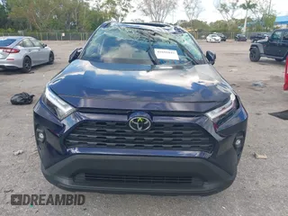 2022 Toyota RAV4 XLE Premium with VIN 2T3C1RFV0NW189365, listed as a IAAI auction lot 41691045 with 42,171 mi miles. Bid and sale history available at carsss.com. Image 12.