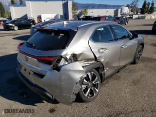 2020 Lexus UX with VIN JTHP9JBH4L2021390, listed as a Copart auction lot 40496333 with 20,694 mi miles. Bid and sale history available at carsss.com. Image 3.