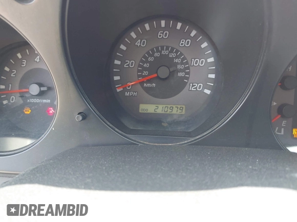 2002 Nissan Xterra XE z VIN 5N1ED28T12C515316, wystawiony jako IAAI lot #42478360 z przebiegiem 210 979 mil mil oraz . Historia ofert i sprzedaży dostępna na DreamBid. Obrazek 7.