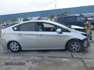 2010 Toyota Prius II with VIN JTDKN3DUXA0005068, listed as a IAAI auction lot 40957815 with 185,482 mi miles. Bid and sale history available at carsss.com. Image 14.