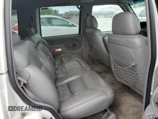 1999 Chevrolet Tahoe Z71 with VIN 1GNEK13R1XJ365475, listed as a Copart auction lot 56258175 with 184,647 mi miles and Clean Title. Bid and sale history available at DreamBid. Image 11.