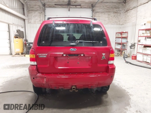 2006 Ford Escape Limited z VIN 1FMCU94186KB89062, wystawiony jako IAAI lot #42153068 z przebiegiem 203 221 mil mil oraz . Historia ofert i sprzedaży dostępna na DreamBid. Obrazek 16.