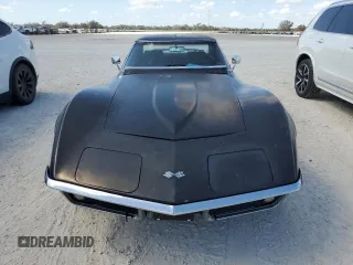 1969 Chevrolet Corvette z VIN 194379S728674, wystawiony jako Copart lot #77126284 z przebiegiem Nie podano mil oraz Szkoda całkowita • Salvage title. Historia ofert i sprzedaży dostępna na DreamBid. Obrazek 5.