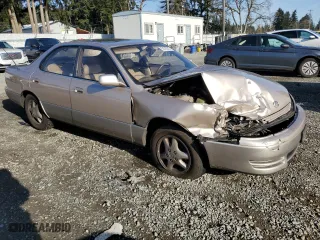 1995 Lexus ES 300 with VIN JT8GK13T2S0105306, listed as a Copart auction lot 51510215 with 180,367 mi miles and Salvage Title. Bid and sale history available at carsss.com. Image 4.