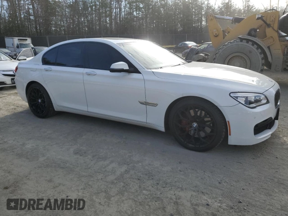 2015 BMW 7 Series 750i xDrive с VIN WBAYB6C50FD225492, выставлен на аукционе Copart как лот 50018225 с пробегом 76 059 миль миль и Списание • Salvage title. История ставок и продаж доступна на DreamBid. Изображение 4.