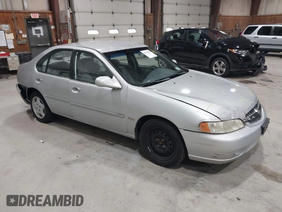 2001 Nissan Altima GXE with VIN 1N4DL01D71C241084, listed as a IAAI auction lot 41935585 with 136,114 mi miles. Bid and sale history available at carsss.com. Image 1.