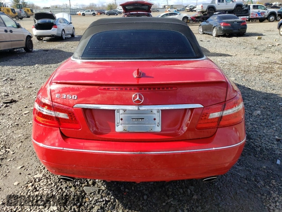 2011 Mercedes-Benz E 350 with VIN WDDKK5GFXBF101031, listed as a Copart auction lot 43457965 with 114,686 mi miles and Salvage title. Bid and sale history available at DreamBid. Image 6.