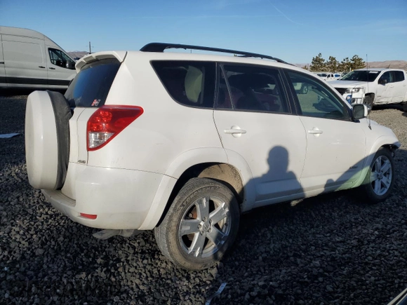 2006 Toyota RAV4 Sport with VIN JTMBK32V165001389, listed as a Copart auction lot 44011215 with 167,530 mi miles and Clean Title. Bid and sale history available at carsss.com. Image 3.