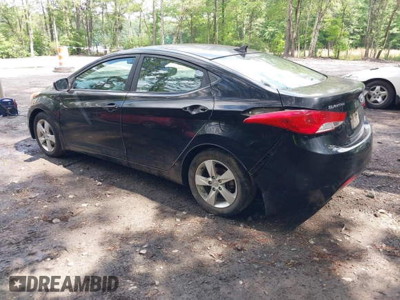 2013 Hyundai Elantra GLS z VIN KMHDH4AE0DU545363, wystawiony jako IAAI lot #42281675 z przebiegiem 129 249 mil mil oraz . Historia ofert i sprzedaży dostępna na DreamBid. Obrazek 3.