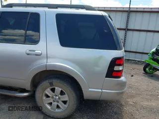 2010 Ford Explorer XLT с VIN 1FMEU6DE2AUA70477, выставлен на аукционе IAAI как лот 42588580 с пробегом Не указан миль и . История ставок и продаж доступна на DreamBid. Изображение 6.