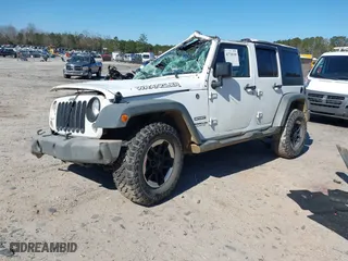 2017 Jeep Wrangler Unlimited Sport with VIN 1C4BJWDG7HL520402, listed as a IAAI auction lot 41730109 with 152,478 mi miles. Bid and sale history available at carsss.com. Image 18.