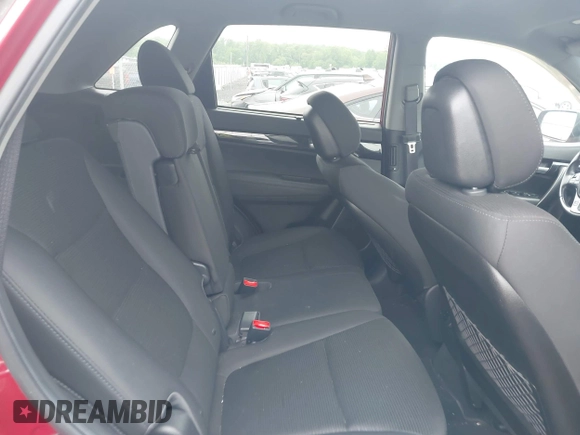 2014 Kia Sorento LX z VIN 5XYKT4A73EG547445, wystawiony jako IAAI lot #42277363 z przebiegiem 76 026 mil mil oraz . Historia ofert i sprzedaży dostępna na DreamBid. Obrazek 8.